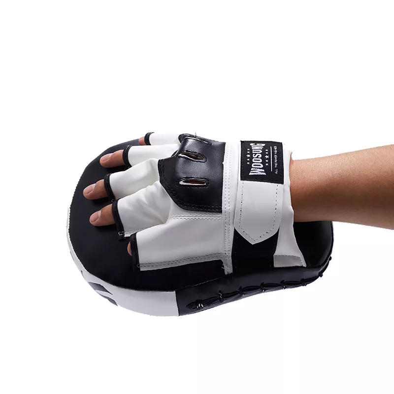 كيف يمكن لوسادة الهدف اليدوي تحسين تدريبي؟