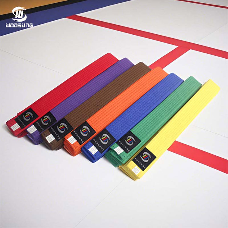 أحزمة الكاراتيه